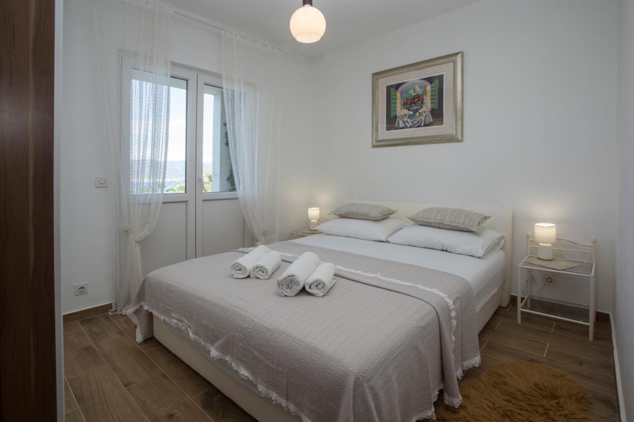 Situs Katarina Apartment Трогир Екстериор снимка