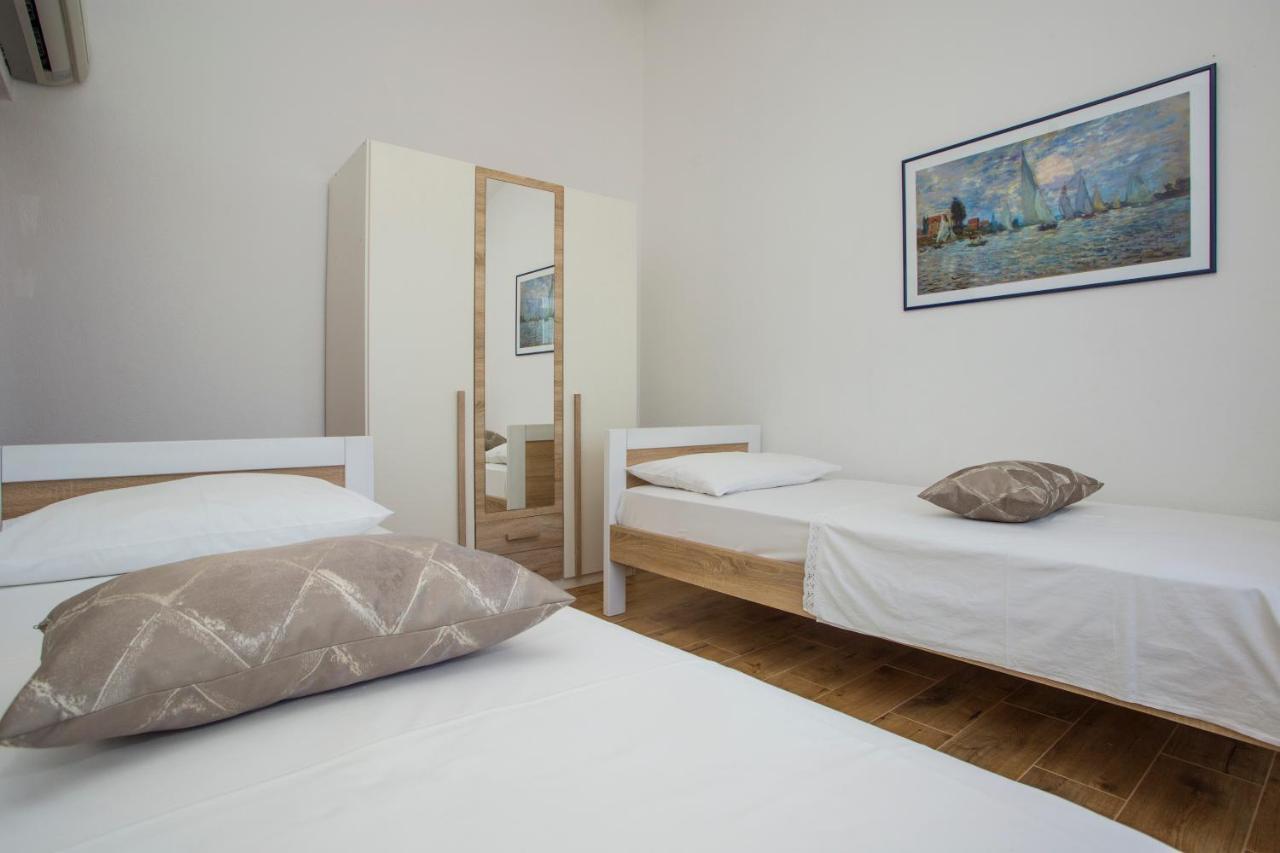 Situs Katarina Apartment Трогир Екстериор снимка